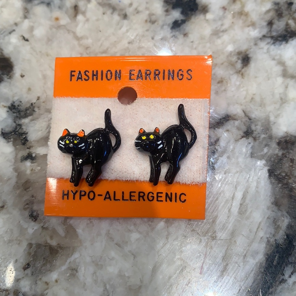 Vintage black cat earrings
